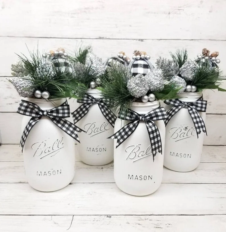 6. Decoración navideña Buffalo Plaid