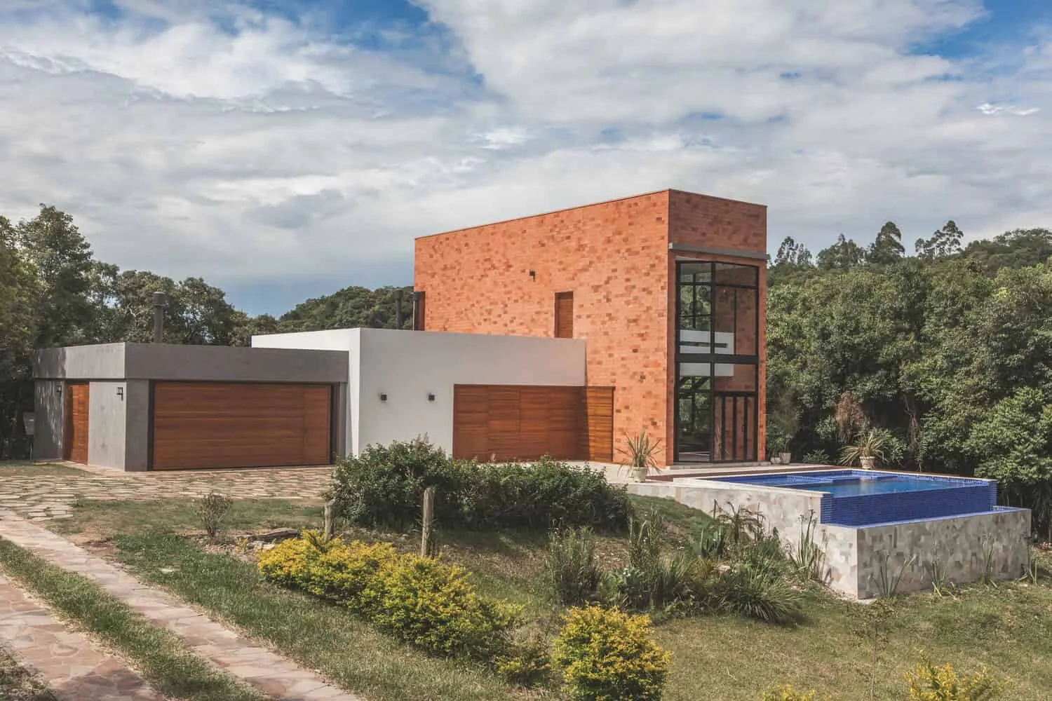 Residential House T&T by Q_arts Arquitetura in Itaara, Brazil