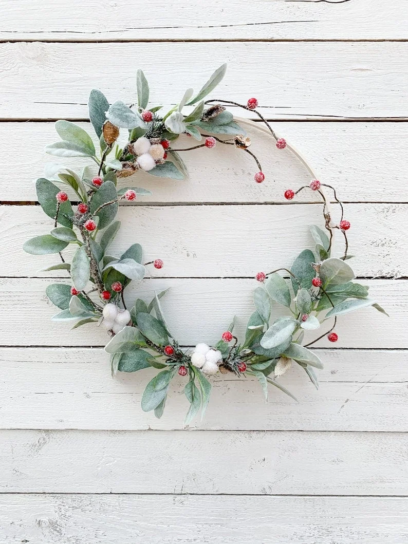 9. 冬季头戴花环