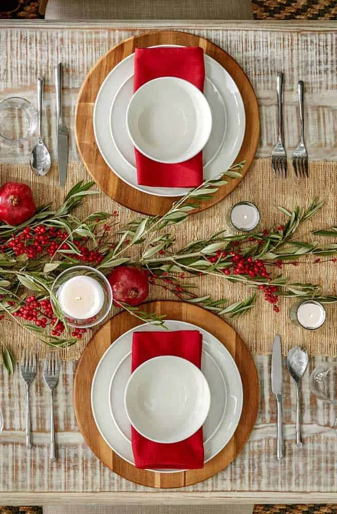 Christmas Sauce Plate — What It Is and Inspiring Ideas for Creating