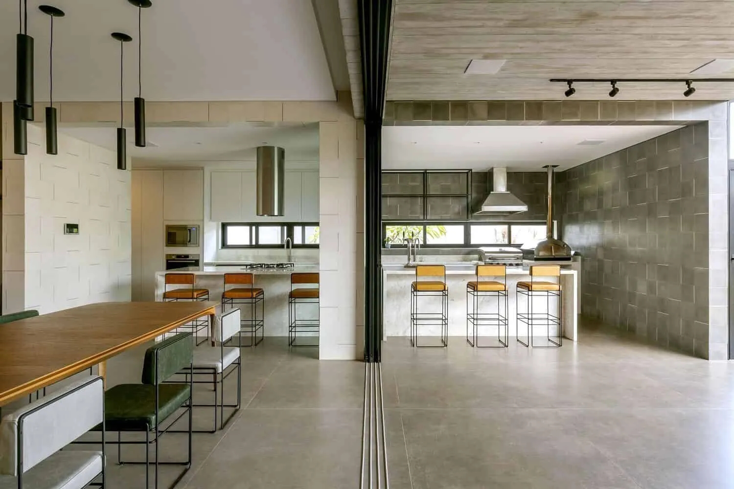 巴西巴腊之家由SAINZ Arquitetura设计 巴西巴腊之家由SAINZ Arquitetura设计