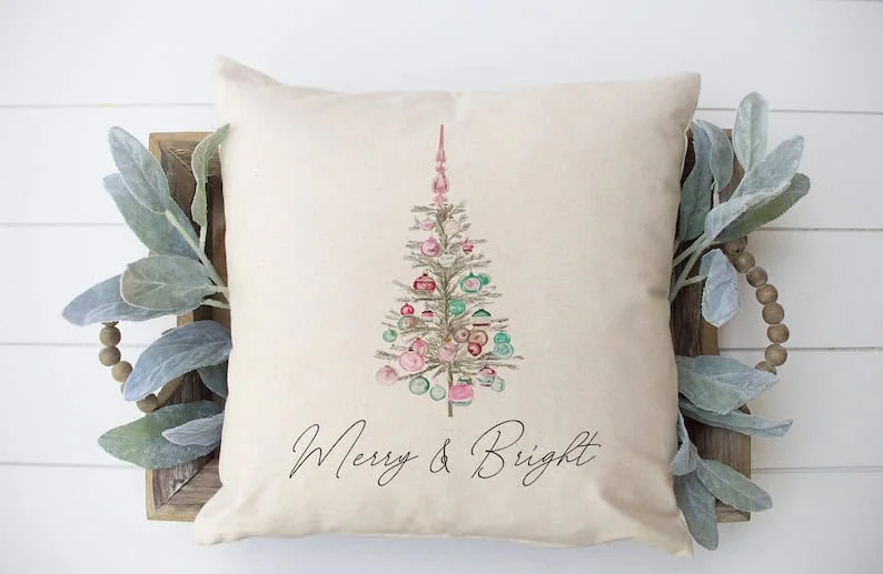 8. 祝福语和复古圣诞树靠垫