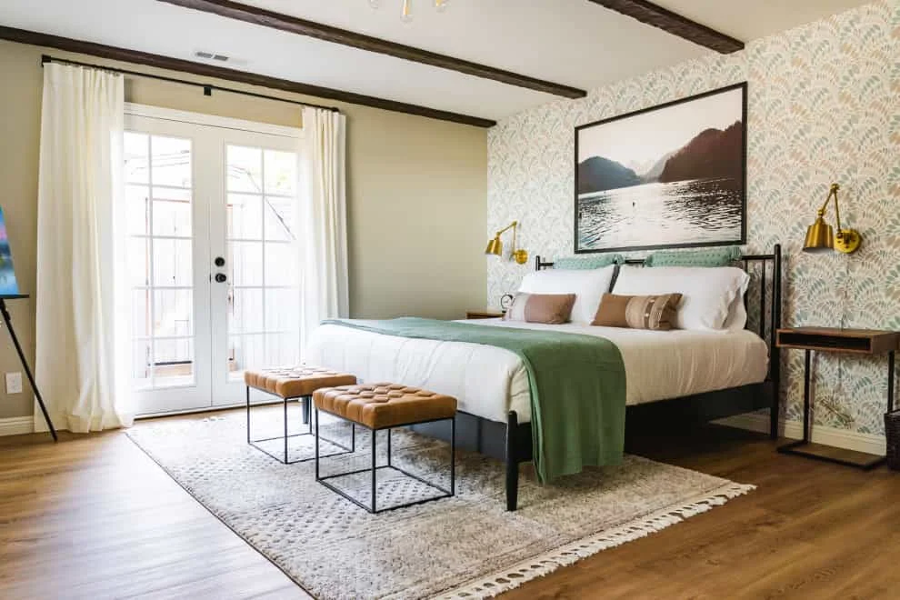 11. 木屋中的艺术卧室