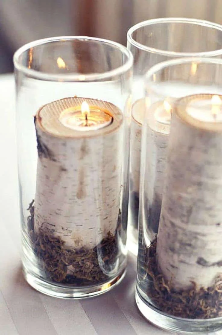 12. Decoración navideña hecha a mano con velas de abedul