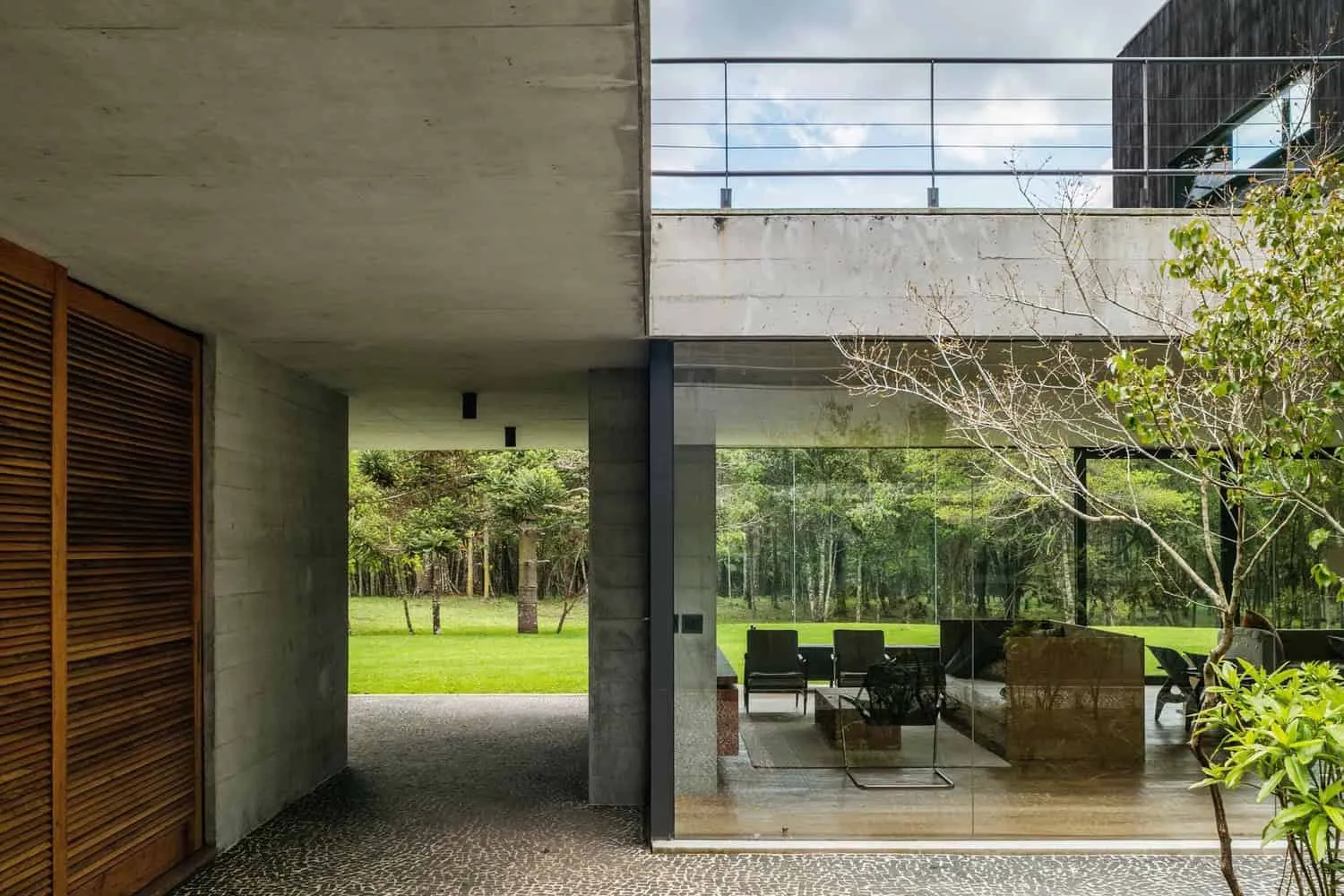 House in Mantiqueira by Una Arquitetos in Brazil