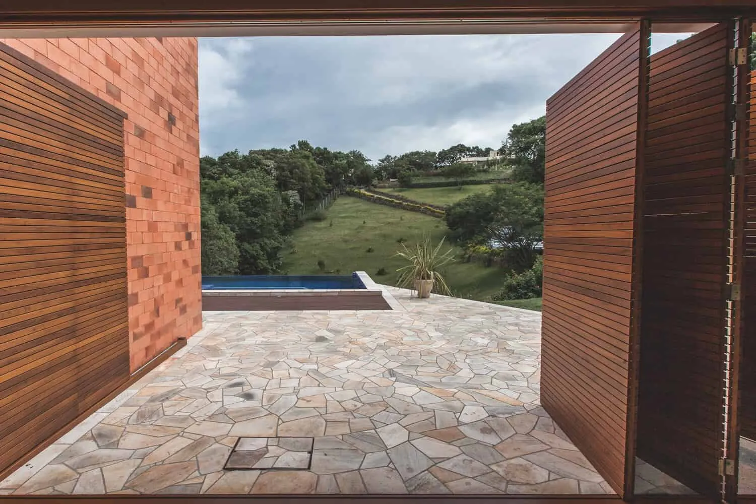 Residential House T&T by Q_arts Arquitetura in Itaara, Brazil