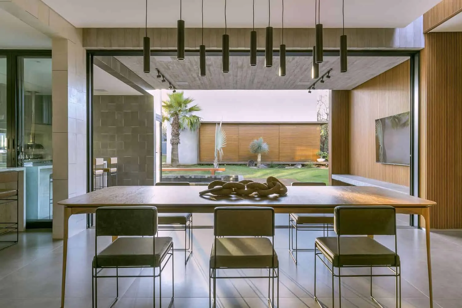 巴西巴腊之家由SAINZ Arquitetura设计 巴西巴腊之家由SAINZ Arquitetura设计