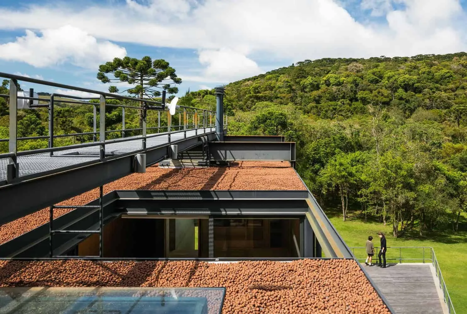 House in Mantiqueira by Una Arquitetos in Brazil