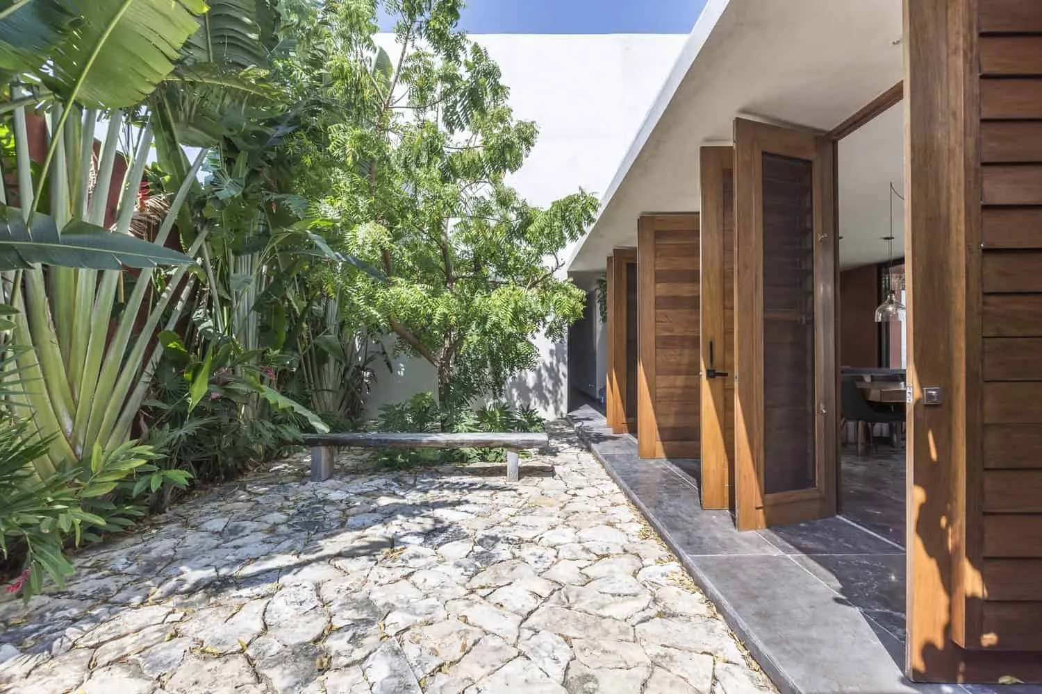 梅里达墨西哥的Temozon之家，由Boyance Arquitectura + Edificacion设计