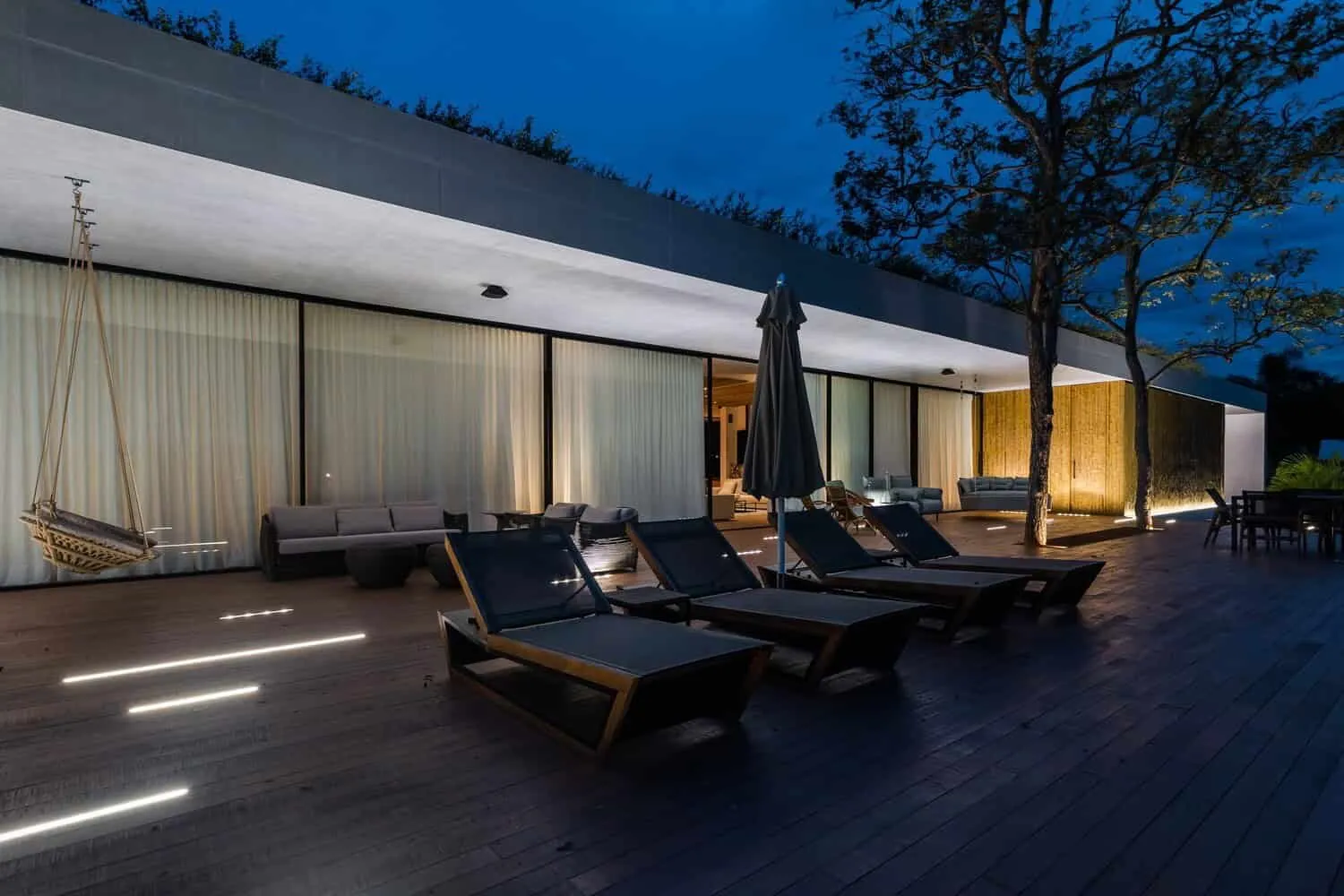 巴西克里西乌马的01号住宅，由ES Arquitetura设计