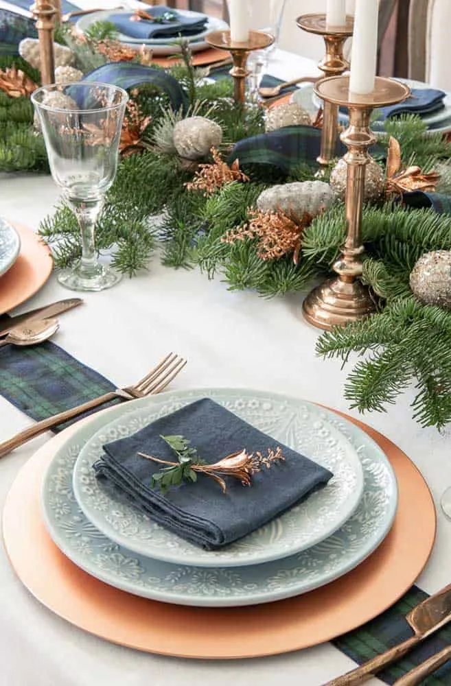 Christmas Sauce Plate — What It Is and Inspiring Ideas for Creating