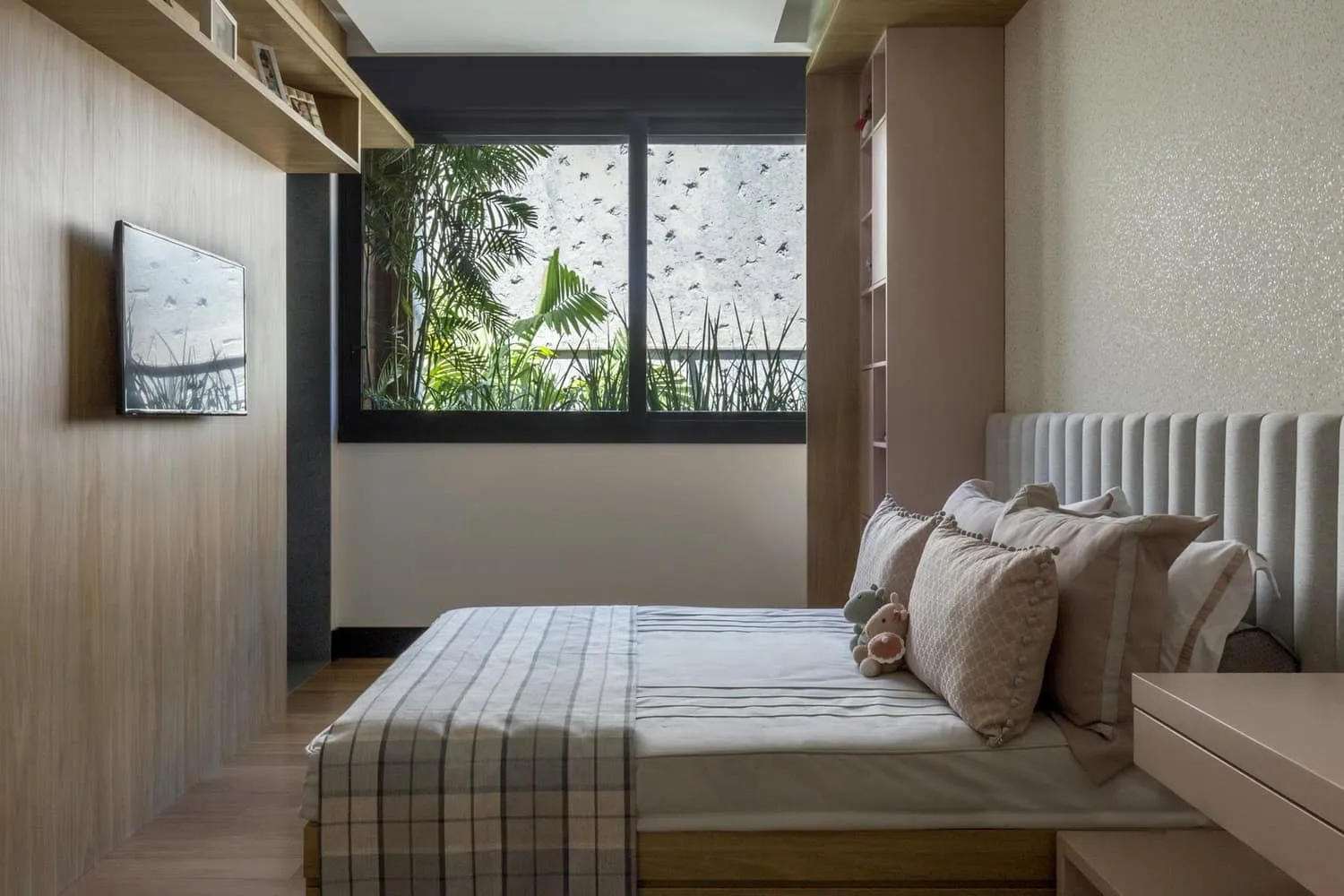 Leo Romanо设计的AK House，位于巴西戈亚尼亚