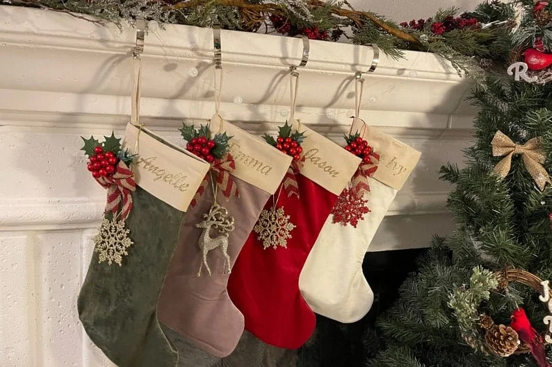 6. Вельветові Різдвяні носочки