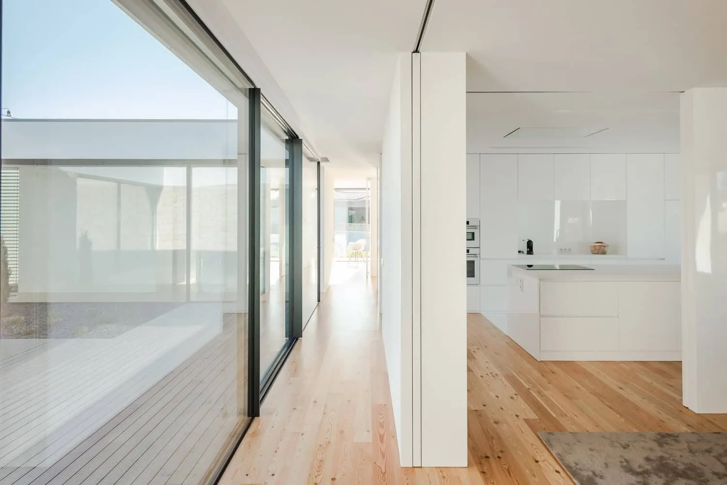 葡萄牙拉乌利诺·西尔瓦设计的加莱戈斯住宅