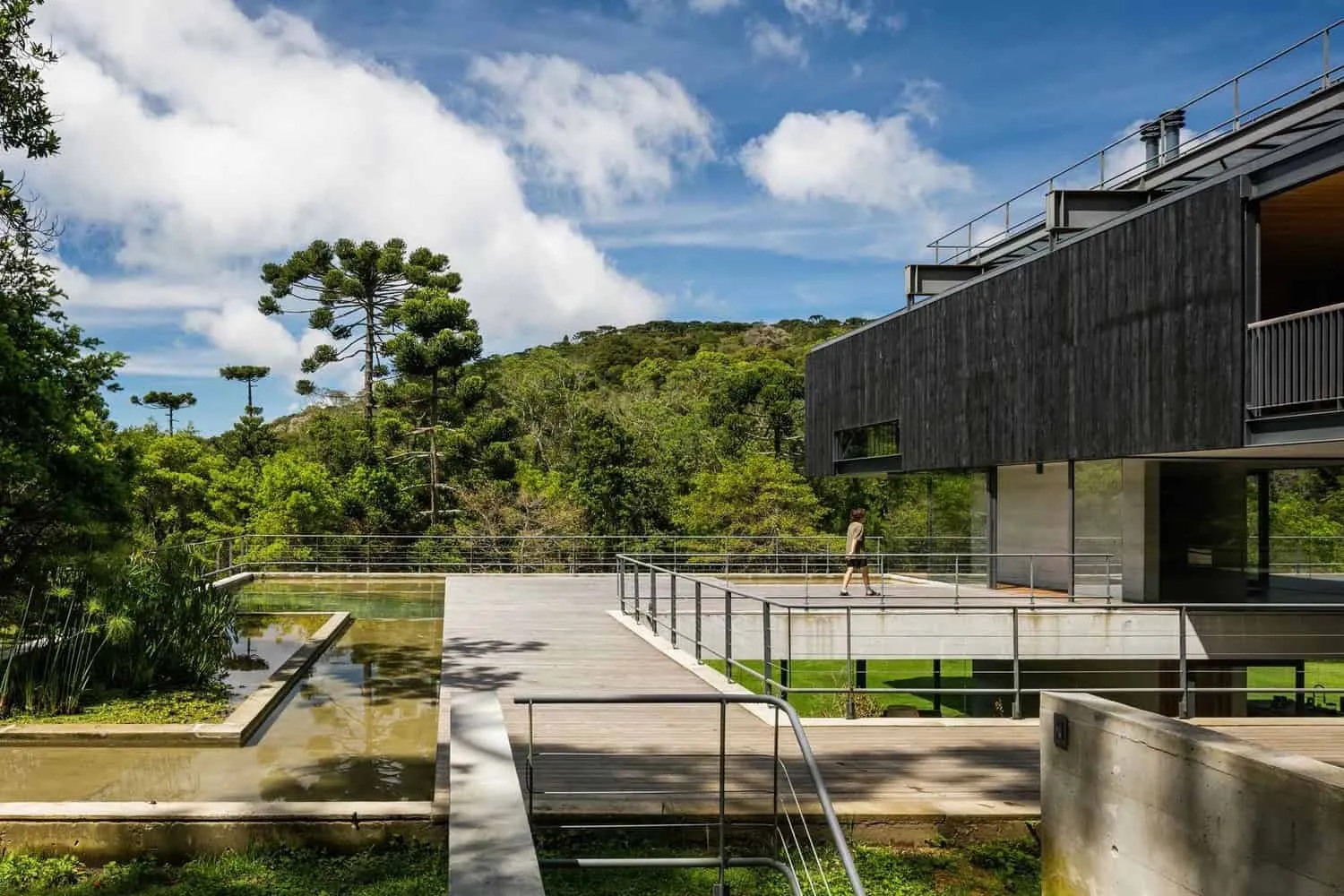 House in Mantiqueira by Una Arquitetos in Brazil