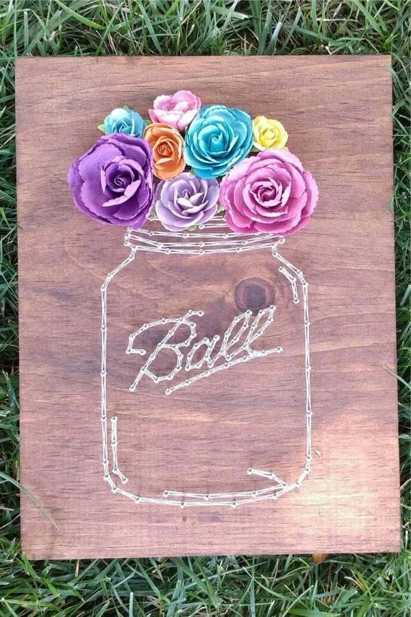 14. ARTE DE HILO DIY CON BOTELLA MASÓNICA