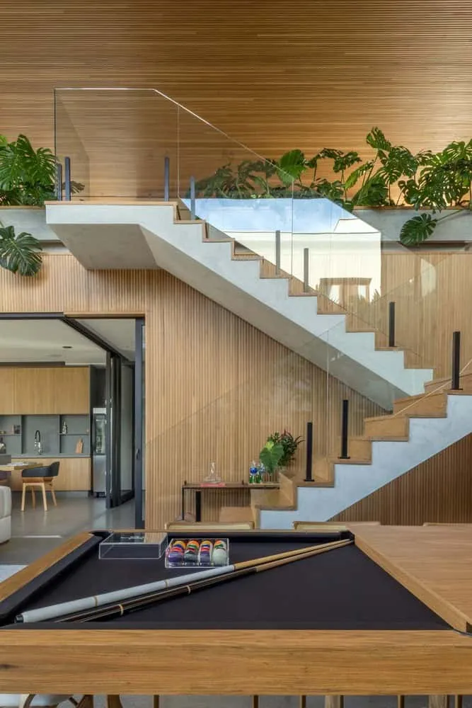 Leo Romanо设计的AK House，位于巴西戈亚尼亚