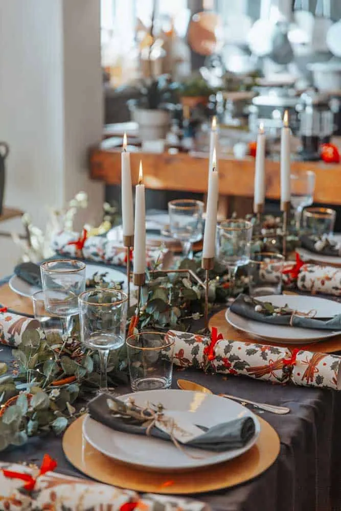 Christmas Sauce Plate — What It Is and Inspiring Ideas for Creating