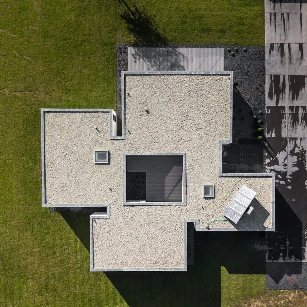 葡萄牙拉乌利诺·西尔瓦设计的加莱戈斯住宅