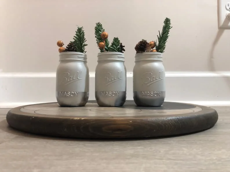 14. Weiße und silberne Gläser mit Zentrum