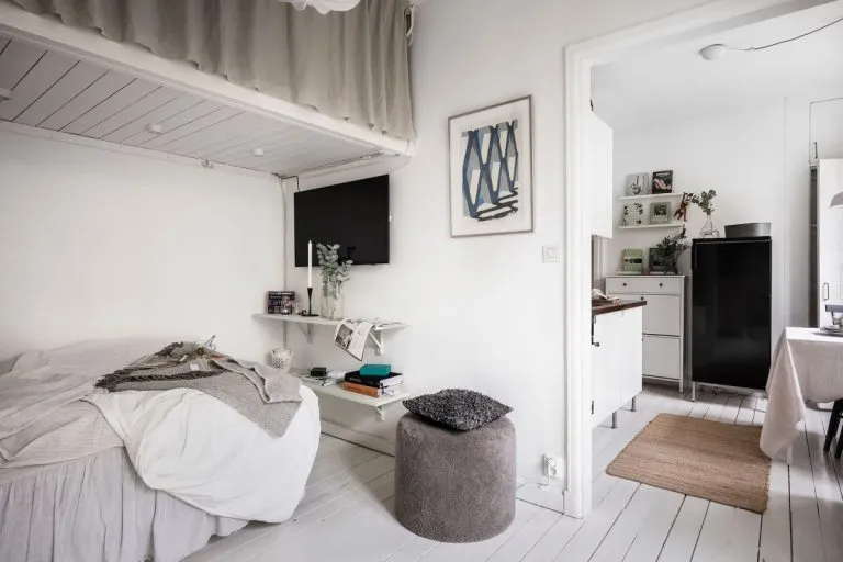 Charming Second-Hand Nordic Mini-Flat