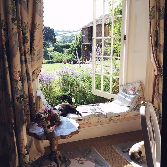 Advantages and Disadvantages of Living in Rural Areas