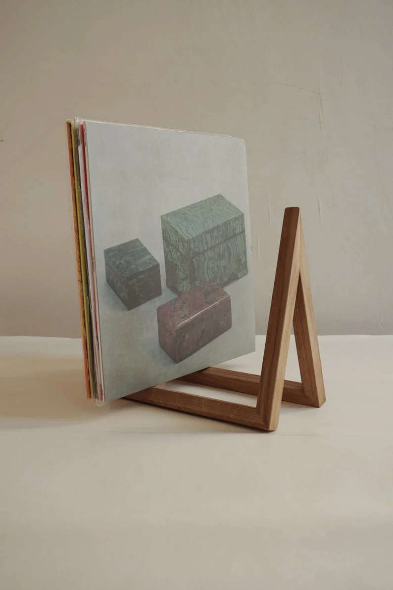 8. 三角形黑胶唱片支架