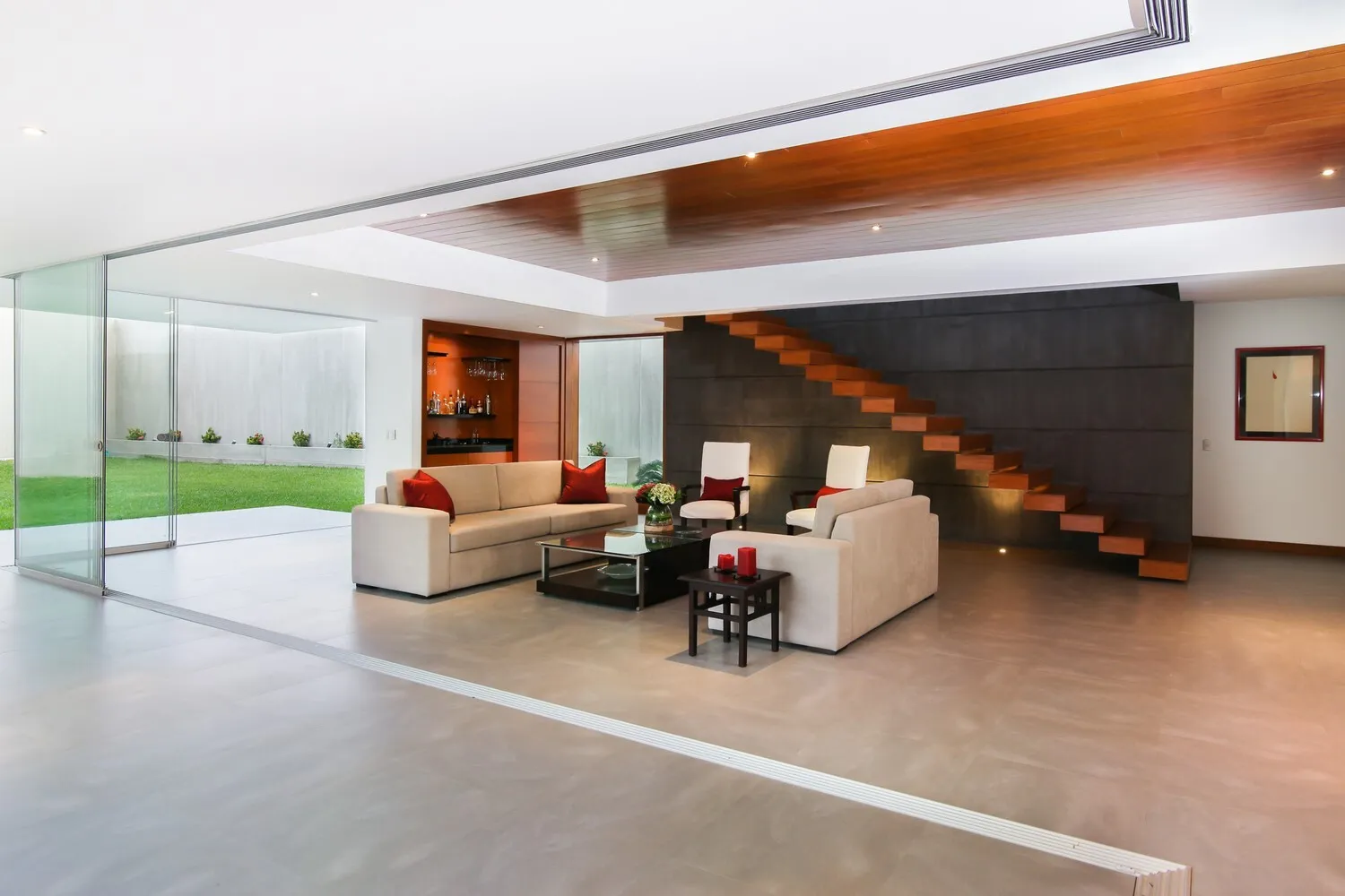 秘鲁皮乌拉AI2 Design设计的PL住宅