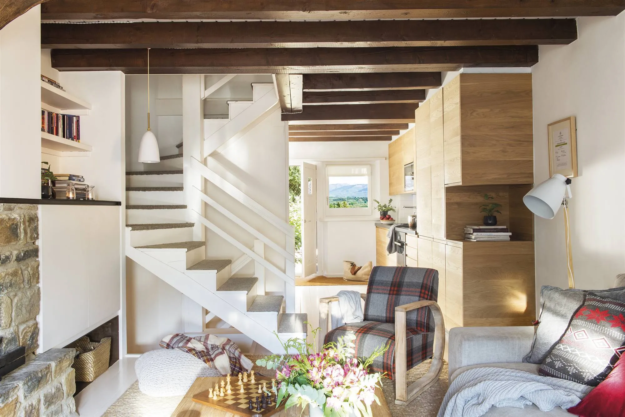 冬季节日的不寻常小屋