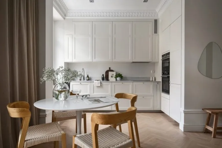 Fully modern apartment in a building from 1884