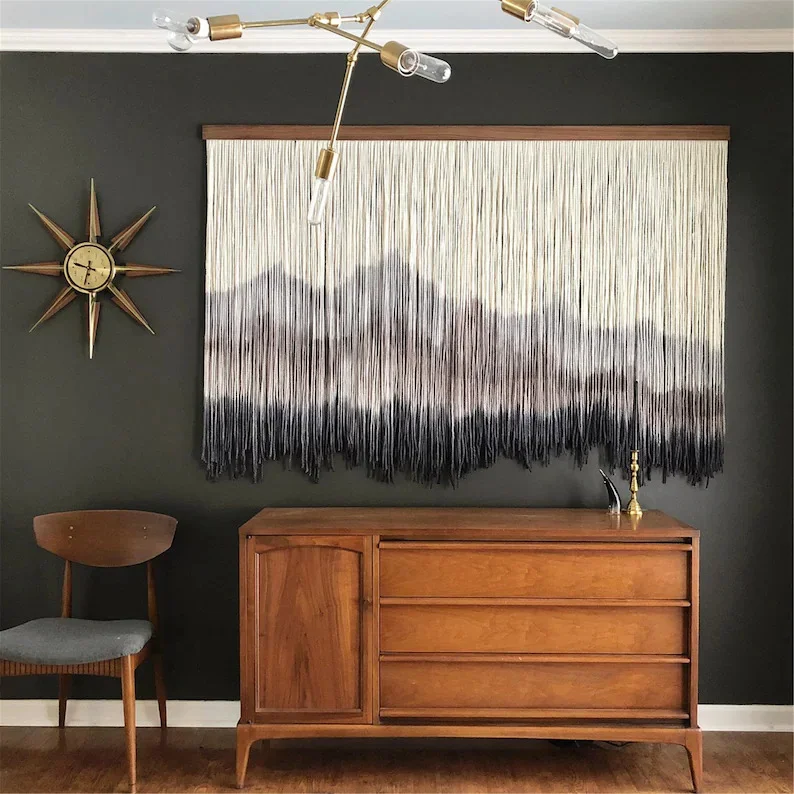 17. Подвеска с горным искусством