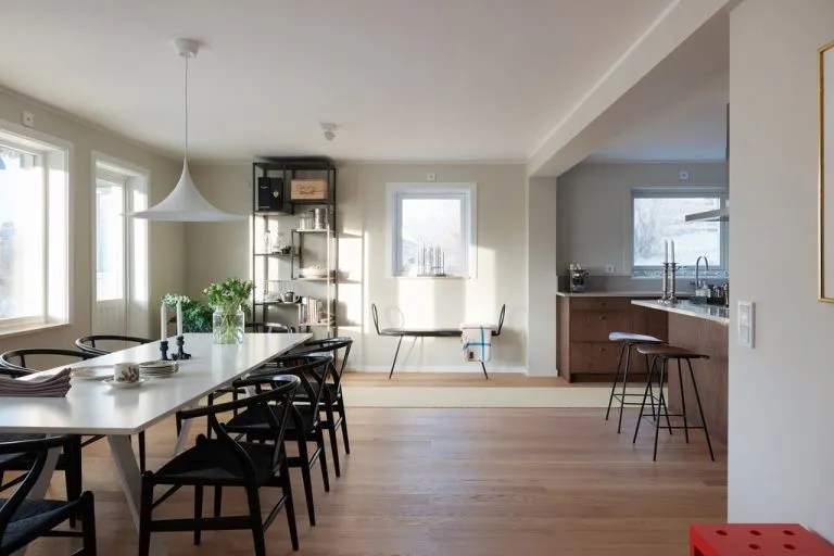 Stunning Oak Kitchen with Island