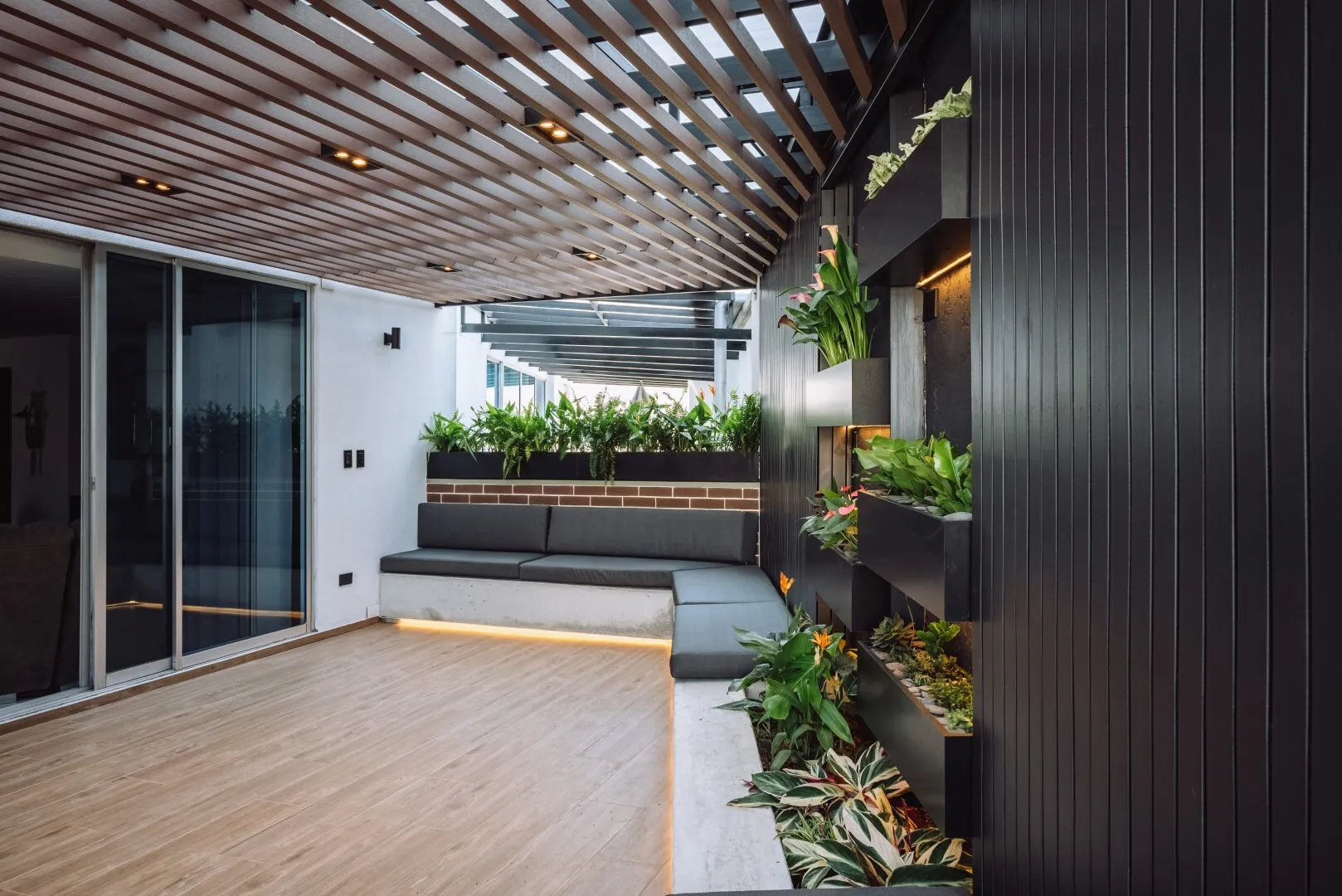 Britania 305公寓由Lugares Colectivos Arquitectos设计,位于哥伦比亚佩雷拉 Britania 305公寓由Lugares Colectivos Arquitectos设计,位于哥伦比亚佩雷拉