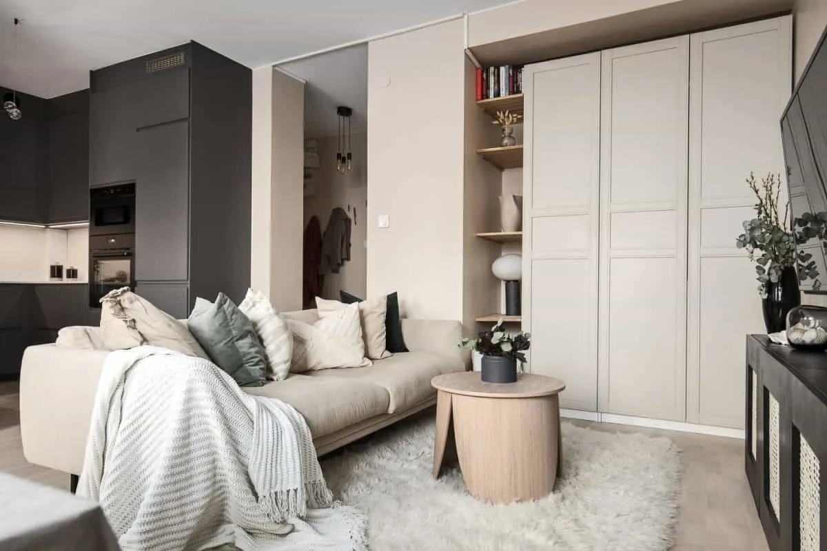 Light Pink and Dark Gray Combination in Interior Design