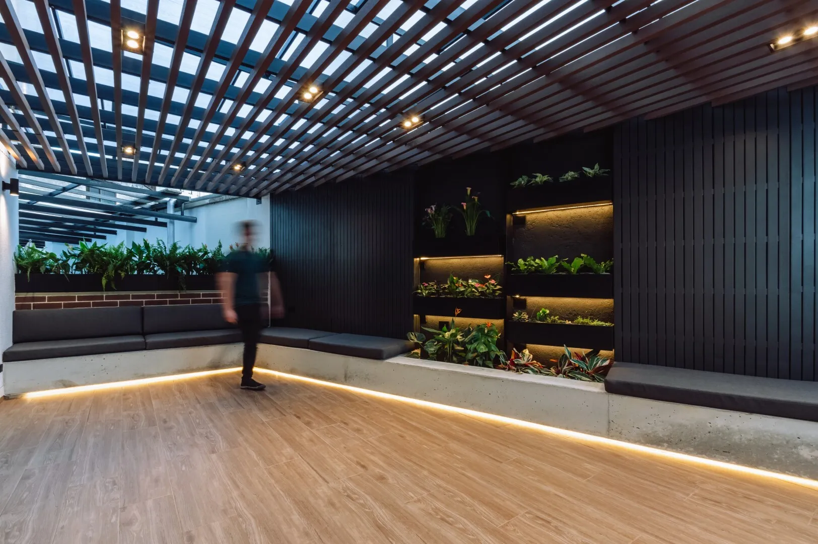 Britania 305公寓由Lugares Colectivos Arquitectos设计,位于哥伦比亚佩雷拉 Britania 305公寓由Lugares Colectivos Arquitectos设计,位于哥伦比亚佩雷拉