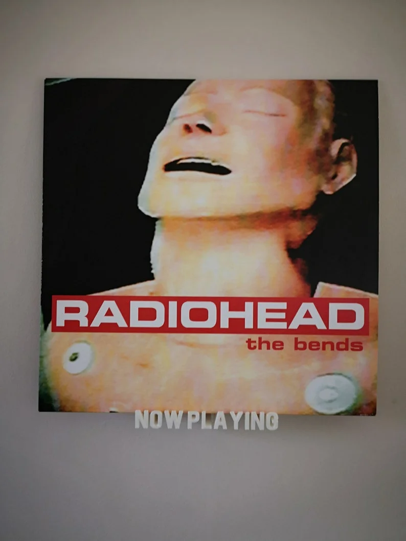 2. Now Playing – 黑胶唱片壁挂式支架