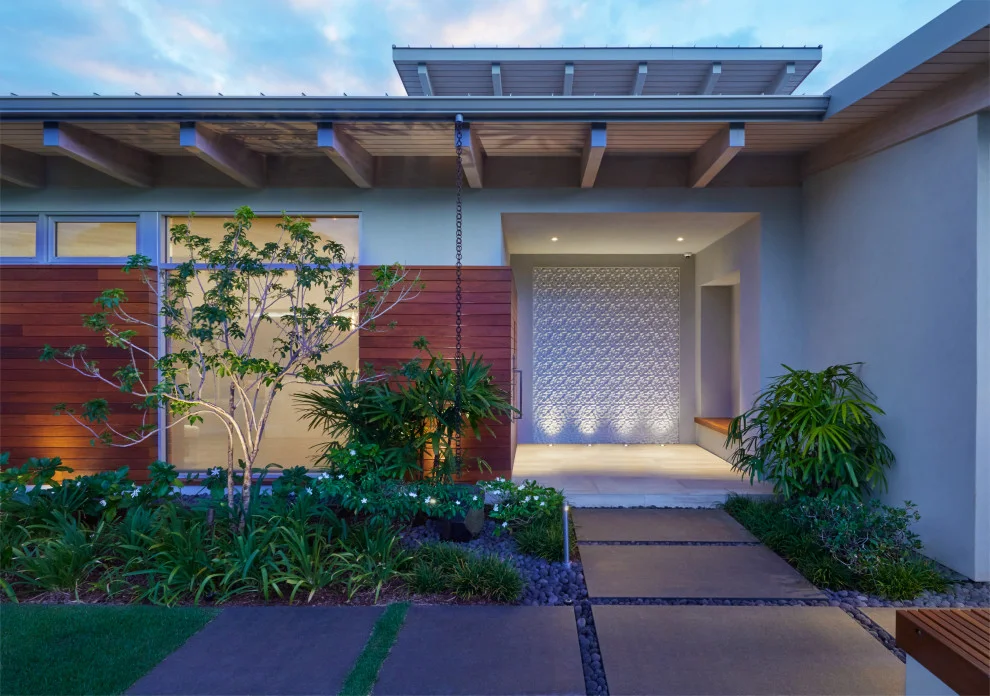 11. Waialae Tropical Modern