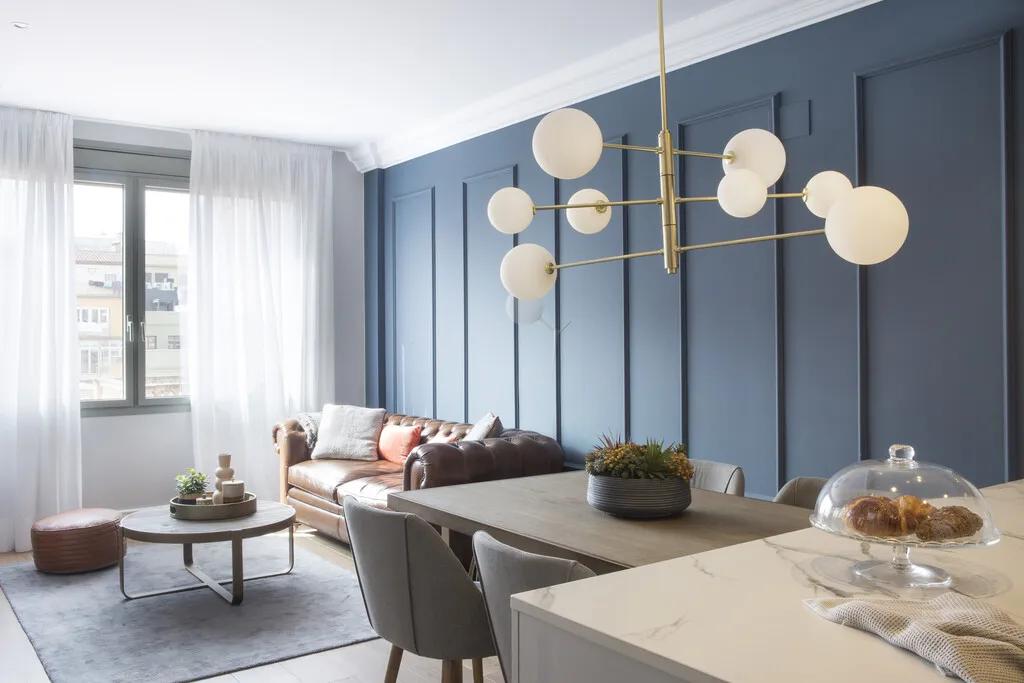 考虑到“家的精神”设计的公寓，会促使您思考室内装修