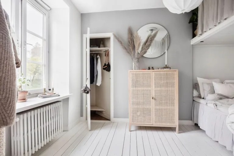 Charming Second-Hand Nordic Mini-Flat