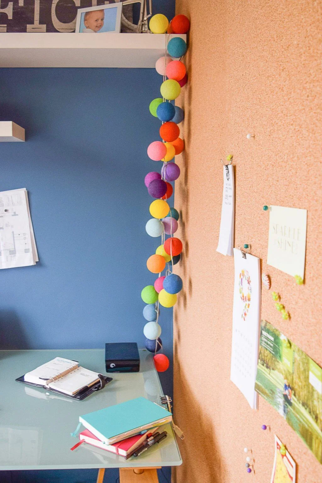 11. Pizarra de notas en la pared