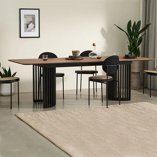 折叠餐桌及其如何为餐厅选择合适的款式