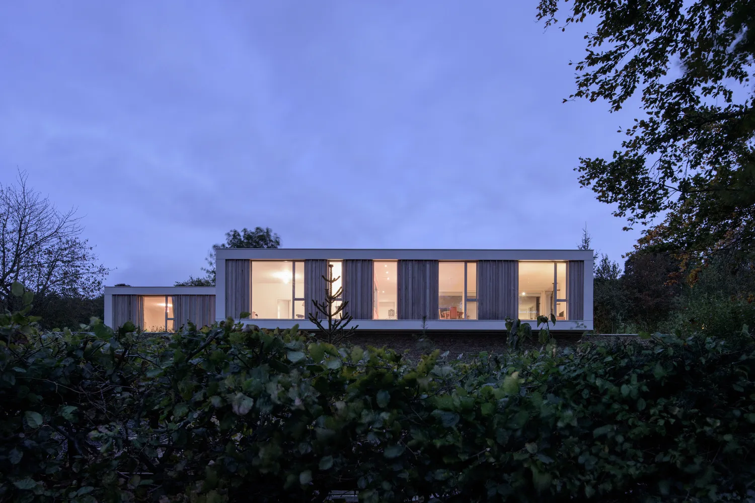 埃利奥特建筑师事务所的漂浮别墅,英国科尔布鲁奇 埃利奥特建筑师事务所的漂浮别墅,英国科尔布鲁奇