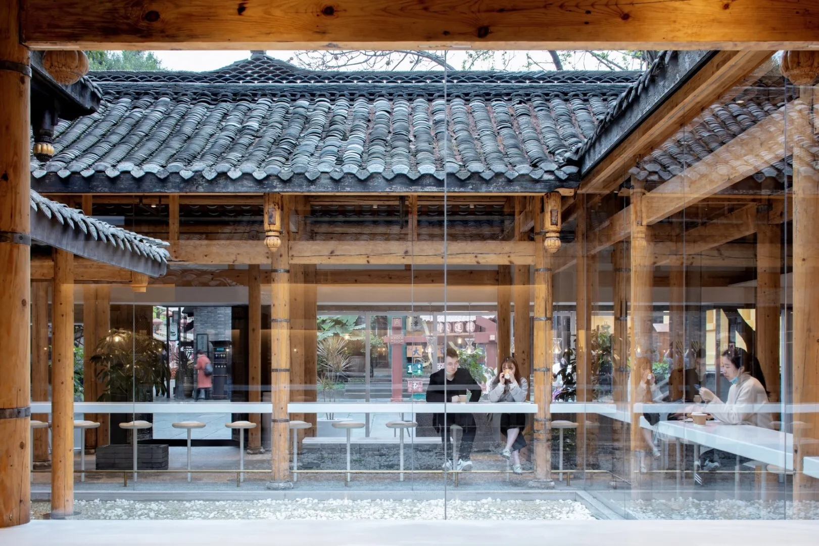 Arabica Kuanzhai Alley by B.L.U.E. Architecture Studio: A Contemporary Café in Chengdu’s Historic Courtyard