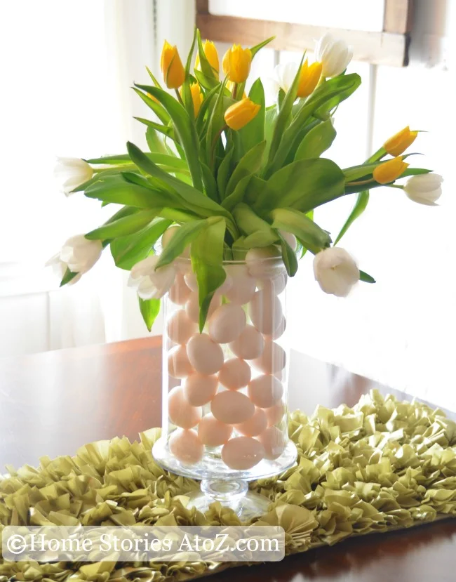 14. Centro de mesa con tulipanes para Pascua