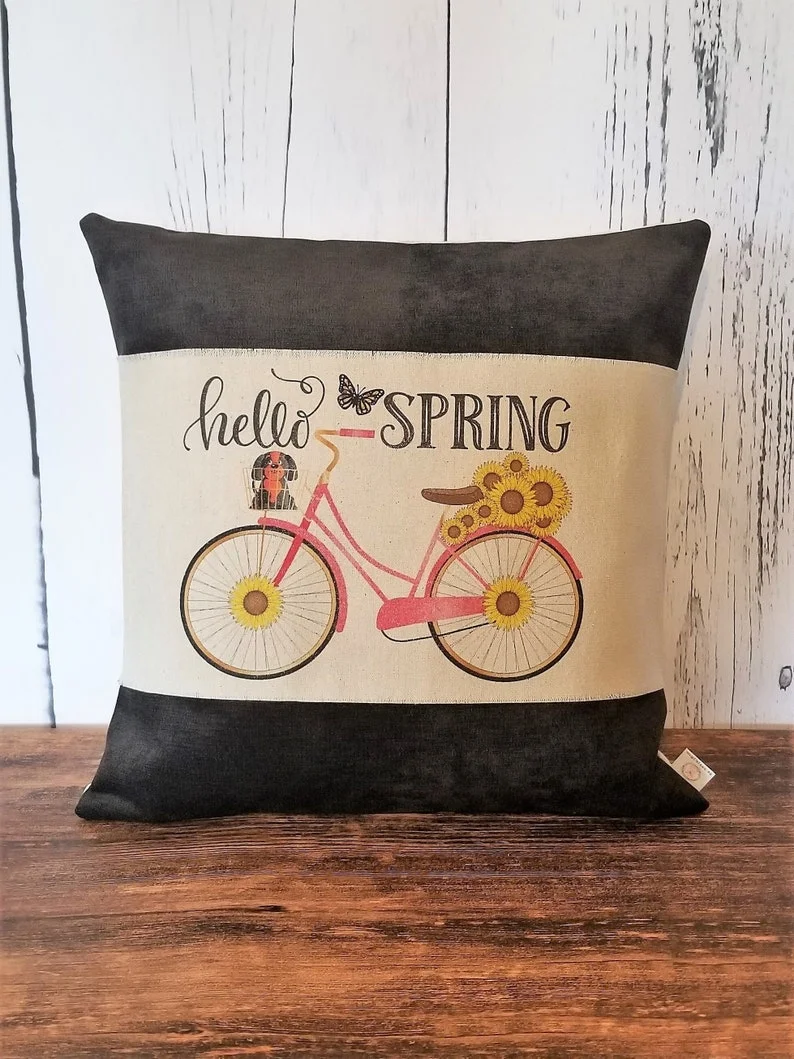 9. ¡Hola primavera con girasol, bicicleta y perrito!