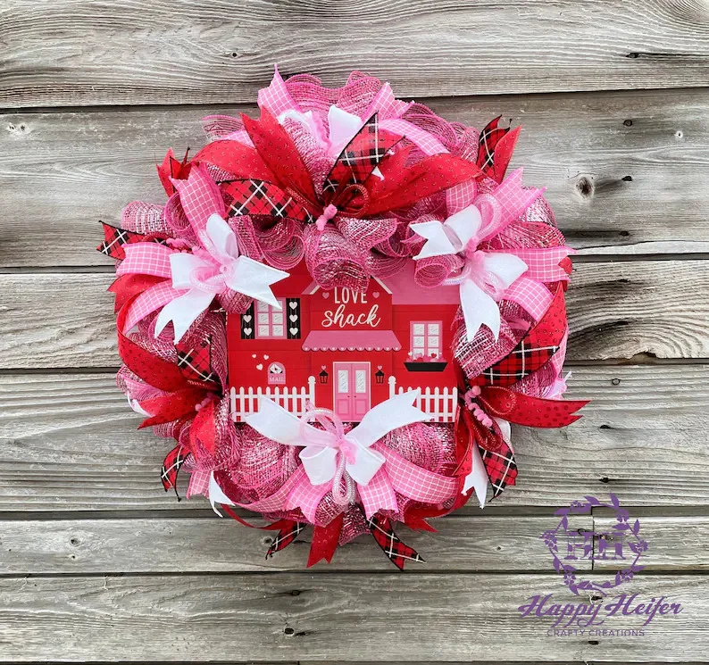 14. 情人节“奇异之爱”门饰花环