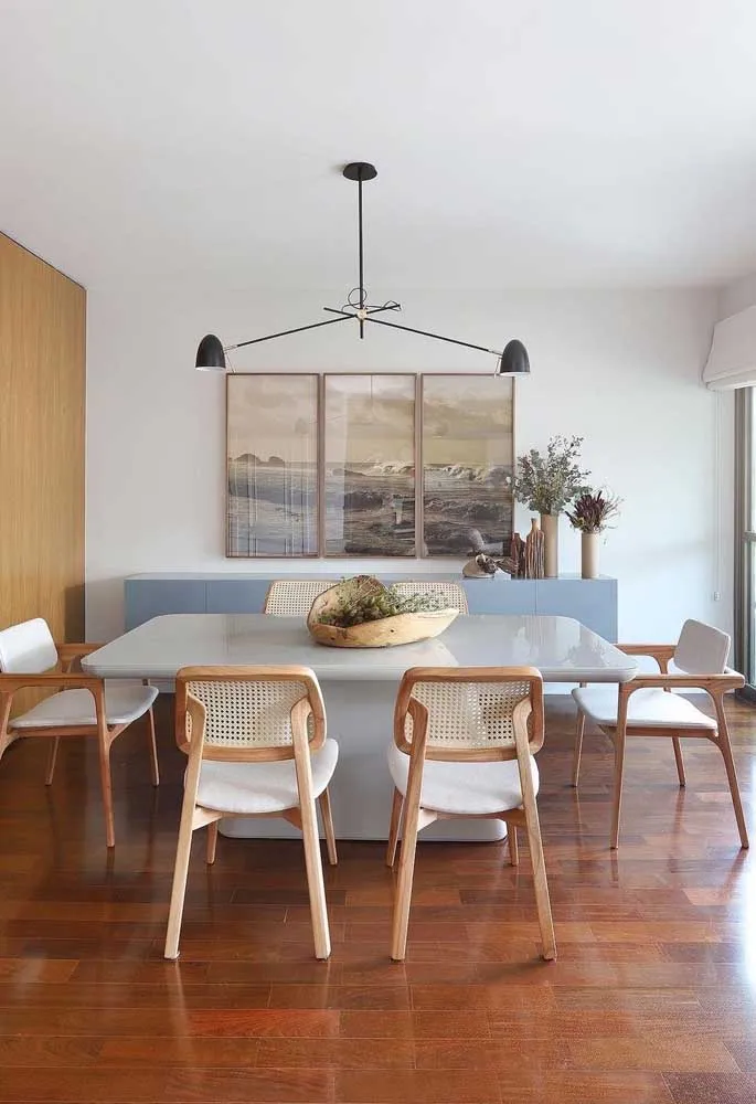 Tips for Choosing the Perfect Lacquered Table