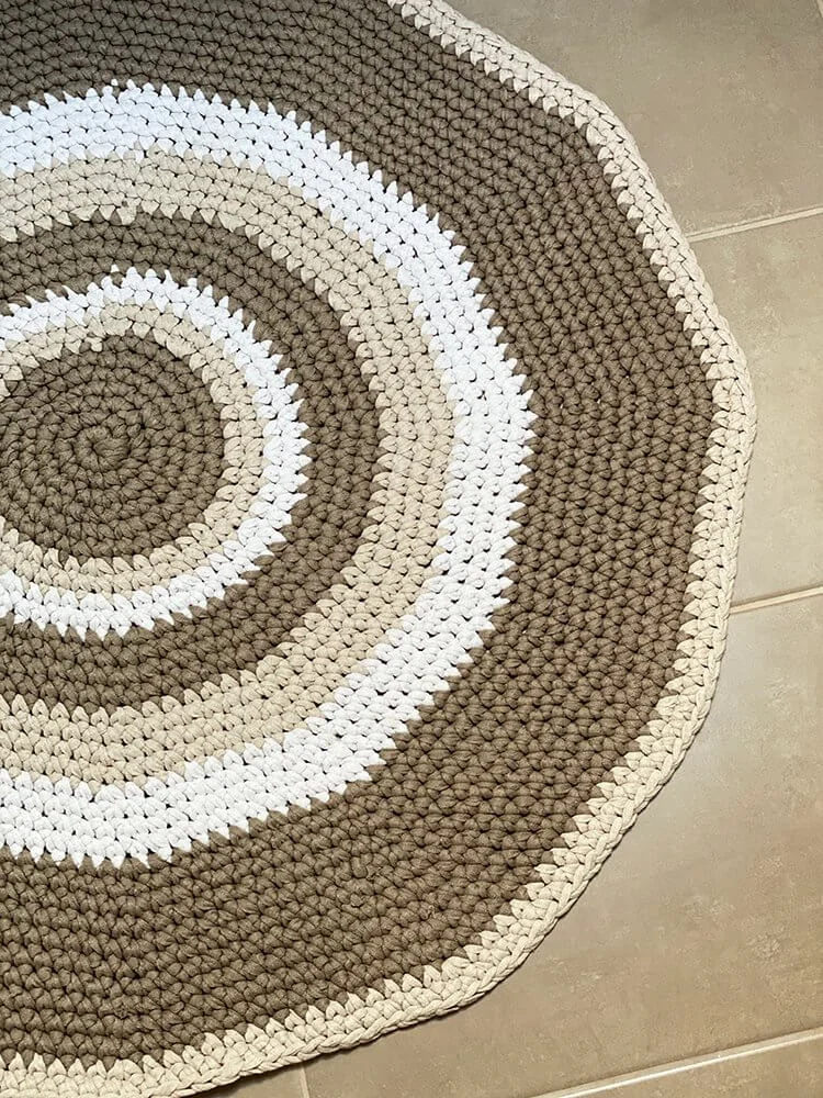 10. Round Rug