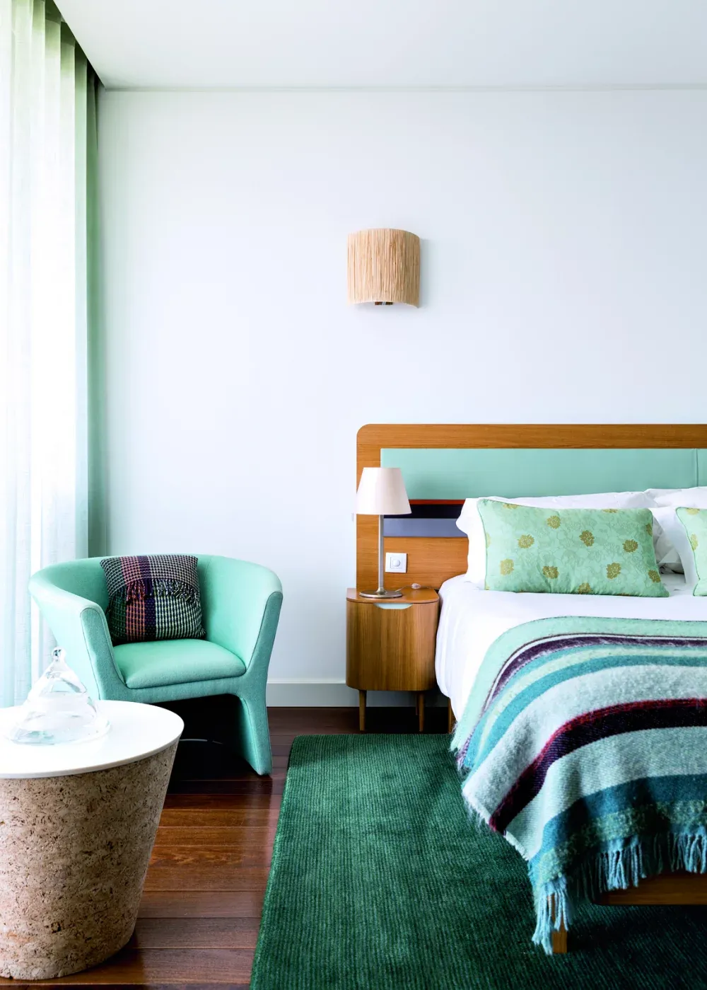 6 Inspirations To Adopt This Irresistible Shade Of Green Bedroom