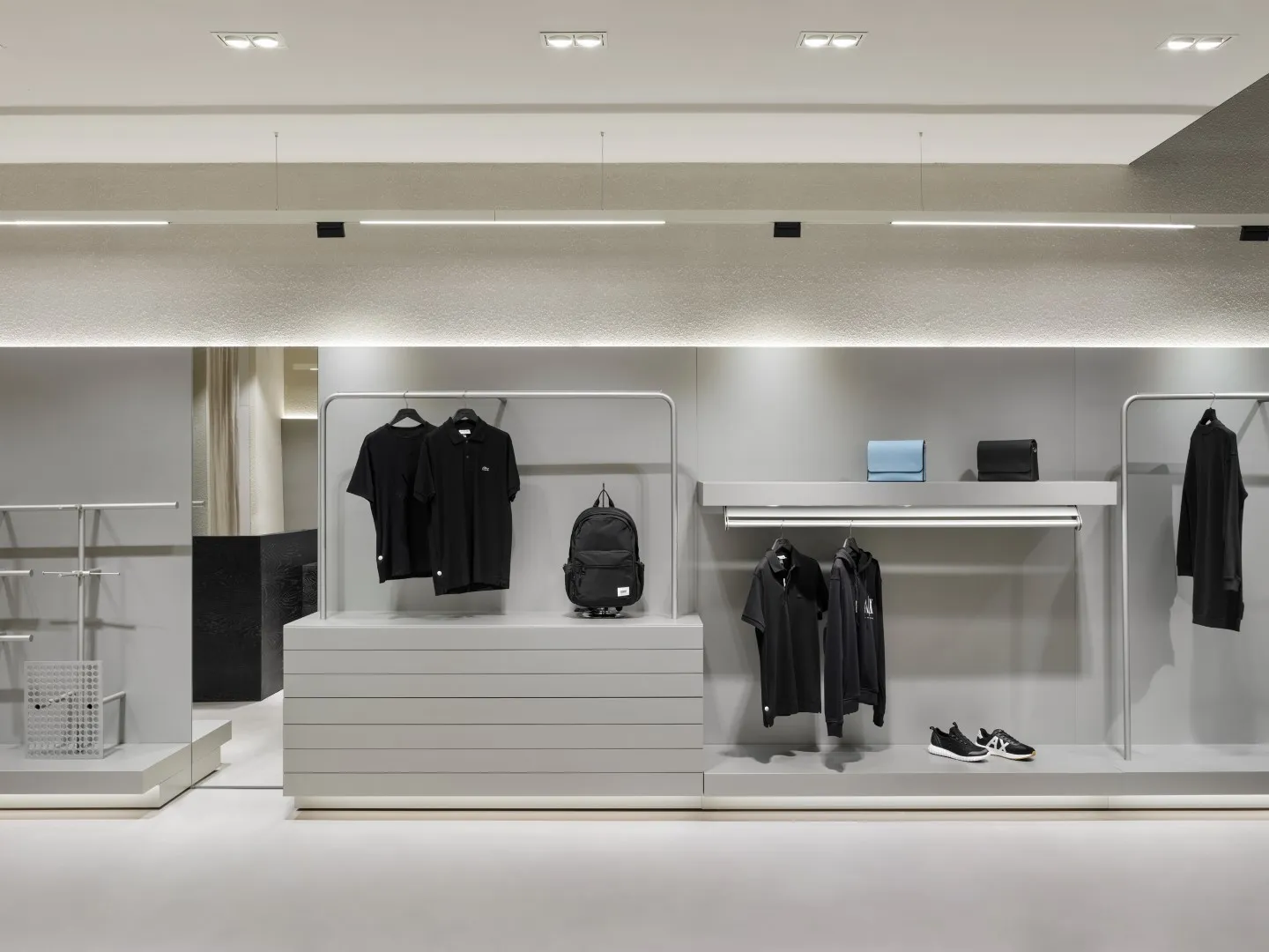 Jeanslab by URBANJOBS — Gender-Neutral Shopping Experience in Istanbul